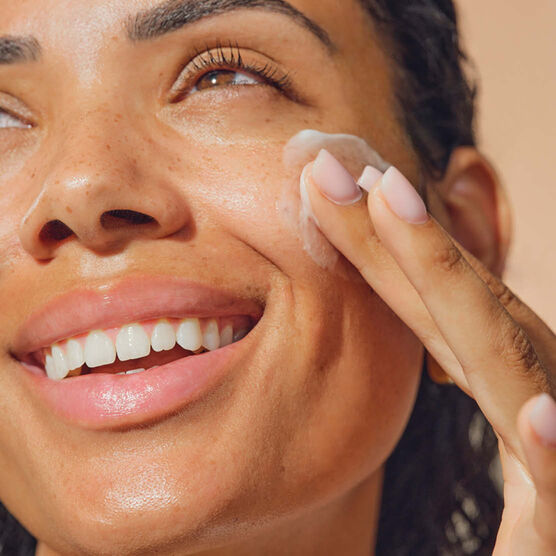 Hidratante Facial Biossance Squalane Growth Factor Firming Moisturizer